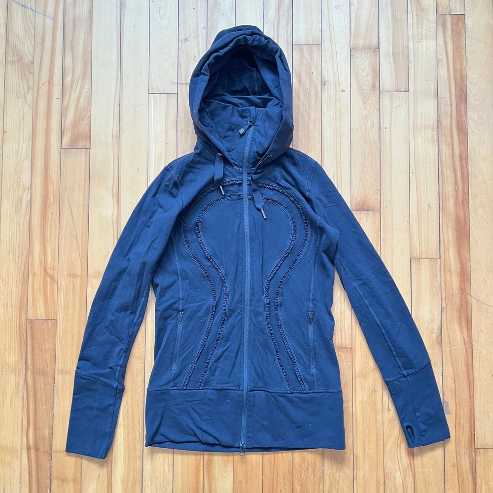 Lululemon Scuba Hoodie BLACK Ruffle Trim Full Zip Jacket Size 6 Womens